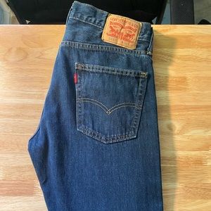 Levi jeans 32/32